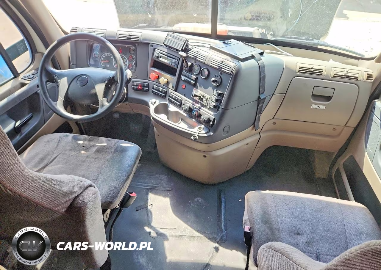 2014 Freightliner Cascadia 125 VIN:1FUJGLD5XELFS3325 - 8