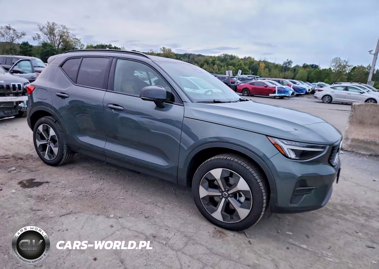 2026 Volvo Xc40 Core VIN:YV4L12UJ5T2818693 - 4