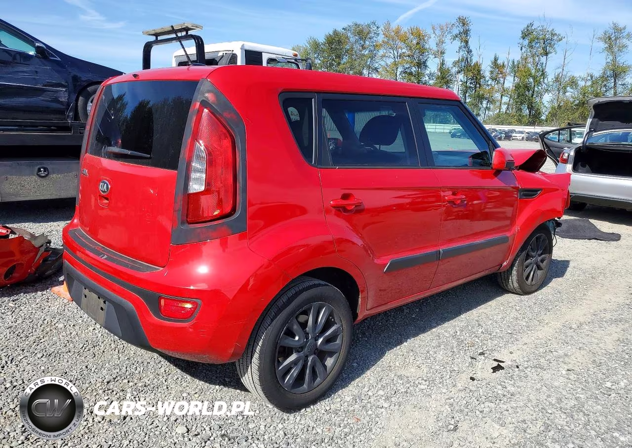 2013 Kia Soul + VIN:KNDJT2A62D7604723 - 3