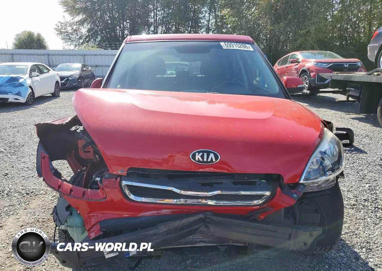 2013 Kia Soul + VIN:KNDJT2A62D7604723 - 5