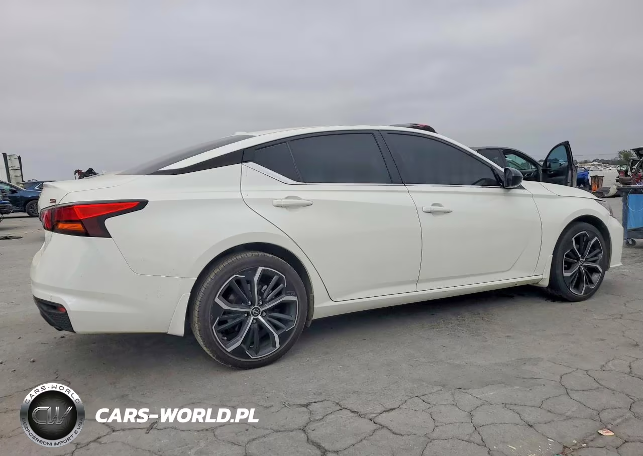 2025 Nissan Altima Sr VIN:1N4BL4CV5SN339556 - 3
