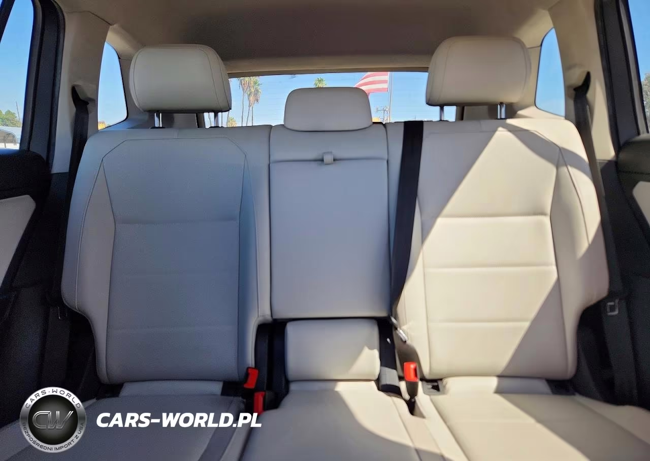2019 Volkswagen Tiguan Se VIN:3VV2B7AX4KM192094 - 10