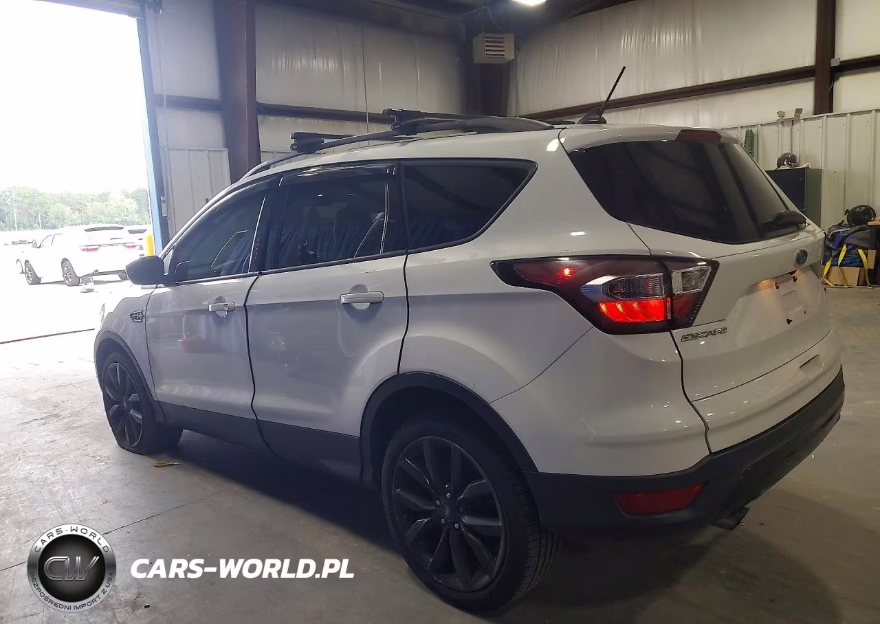 2018 Ford Escape Se VIN:1FMCU9GDXJUA29946 - 2