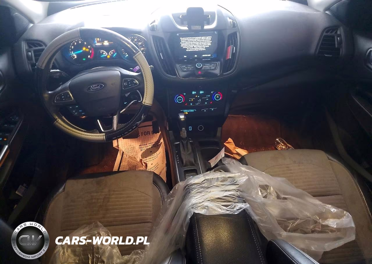 2018 Ford Escape Se VIN:1FMCU9GDXJUA29946 - 8