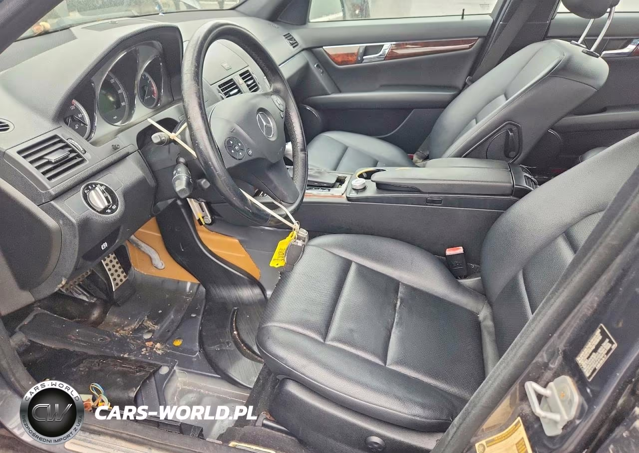 2010 Mercedes-Benz C 300 4Matic VIN:WDDGF8BB5AR107848 - 7