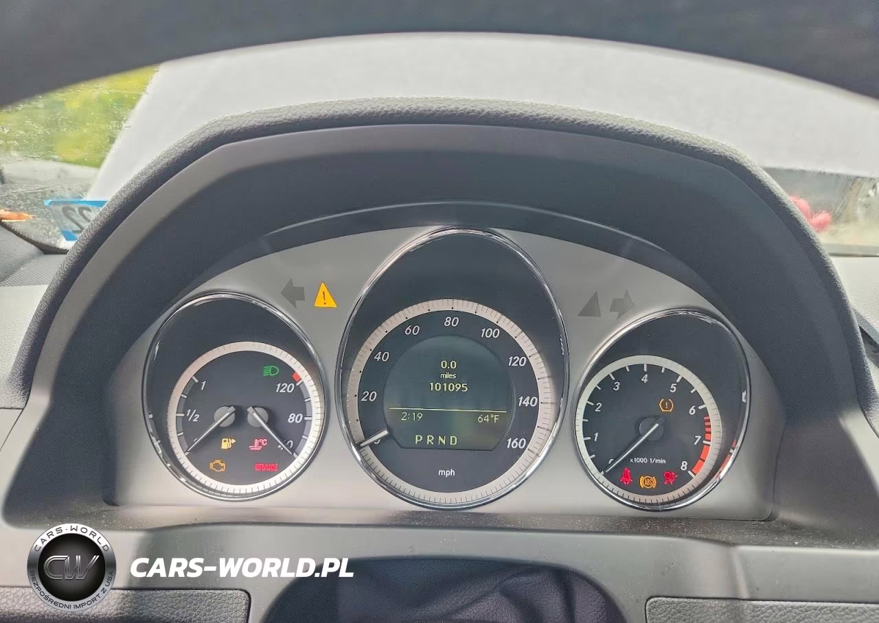 2010 Mercedes-Benz C 300 4Matic VIN:WDDGF8BB5AR107848 - 9