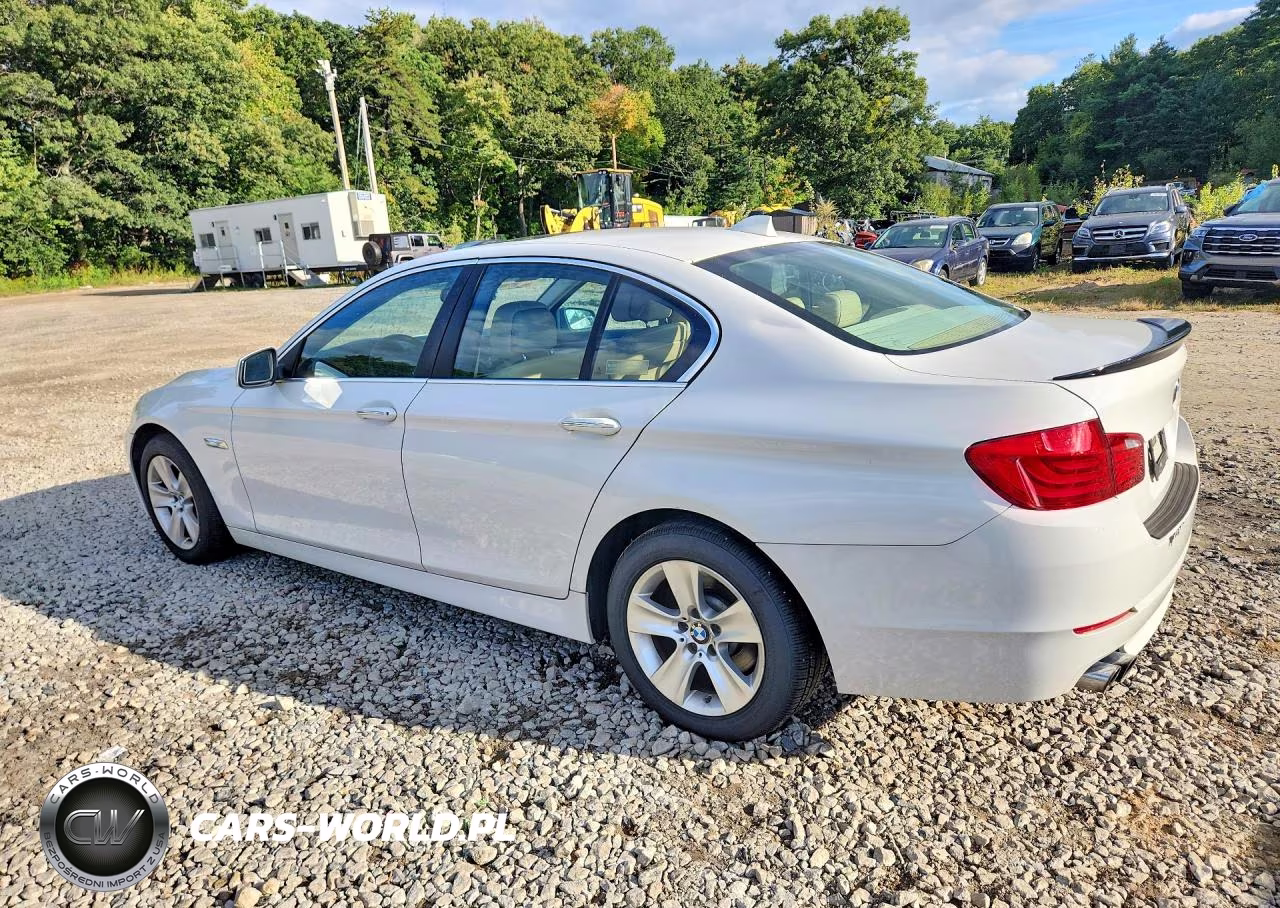 2013 BMW 528 Xi VIN:WBAXH5C57DD110308 - 2