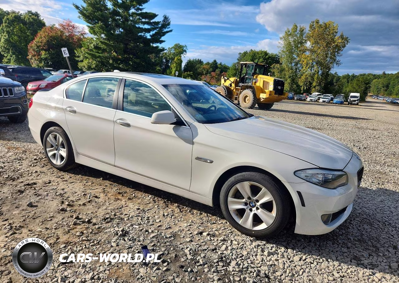 2013 BMW 528 Xi VIN:WBAXH5C57DD110308 - 4