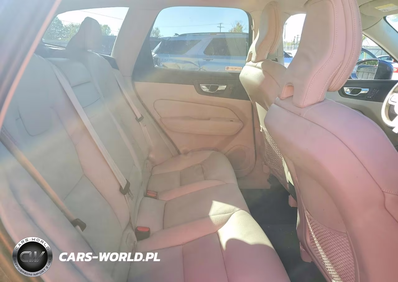 2020 Volvo Xc60 T5 Momentum VIN:YV4102RK0L1521011 - 10