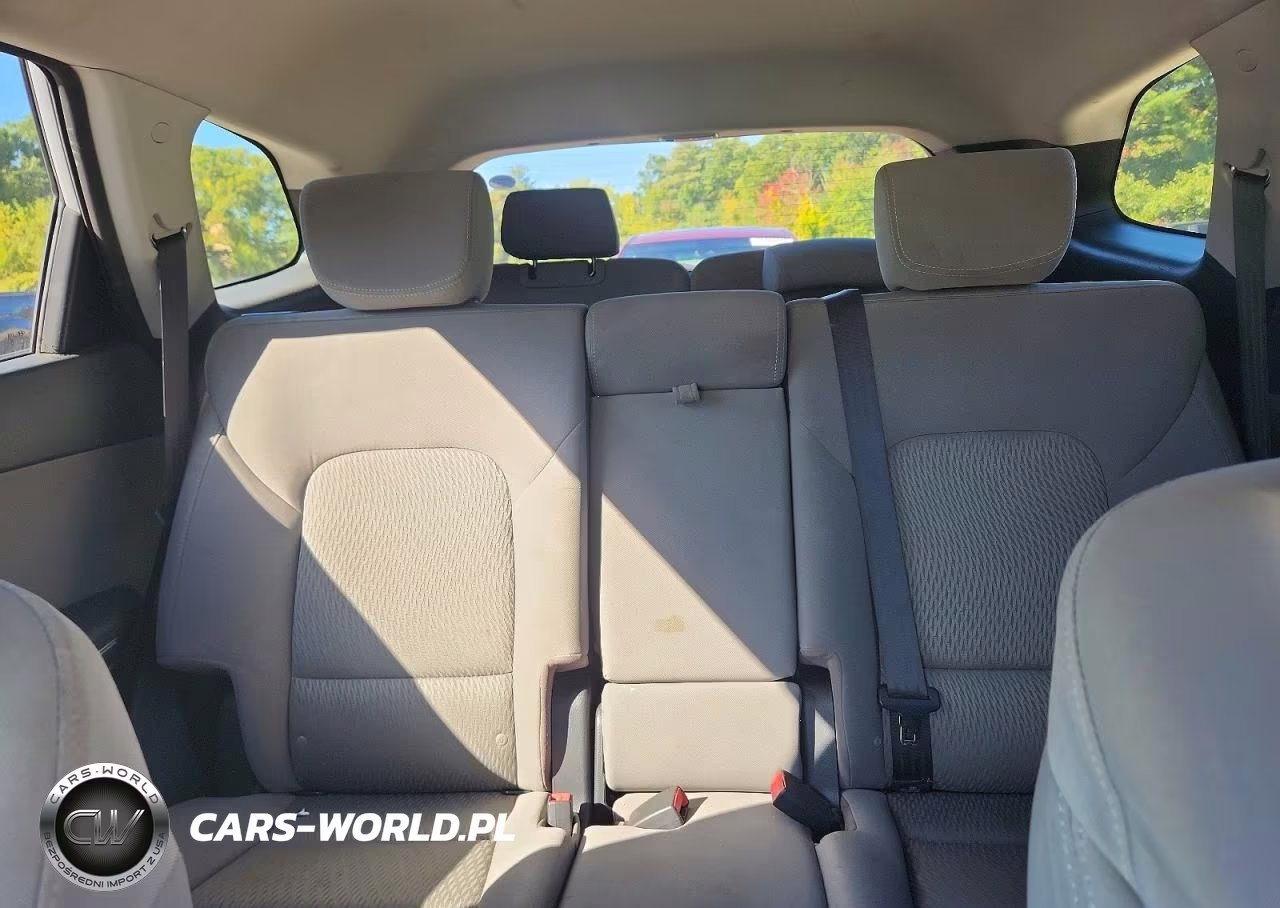 2016 Hyundai Santa Fe Se VIN:KM8SMDHF7GU160551 - 10