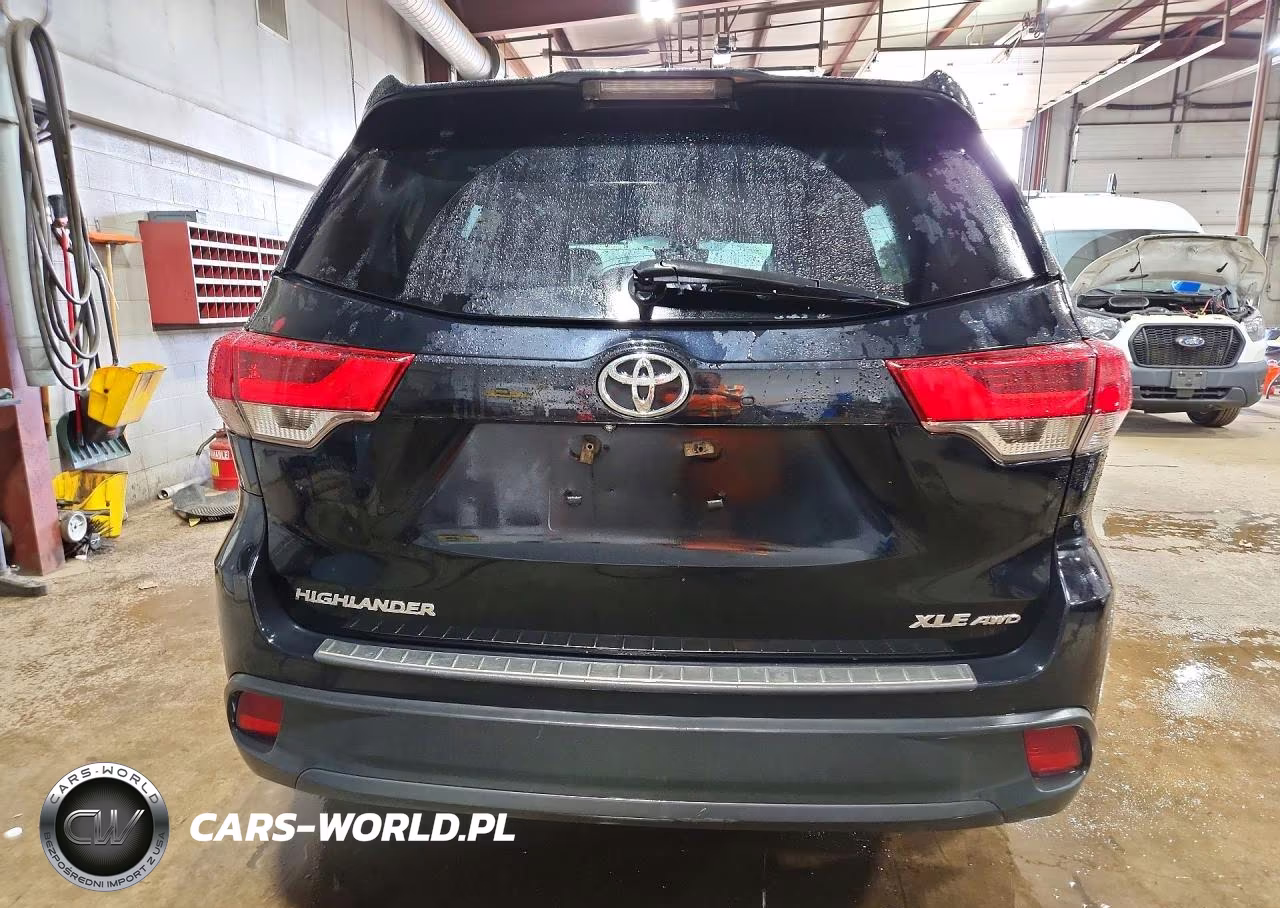 2018 Toyota Highlander Xle VIN:5TDJZRFH6JS893575 - 6