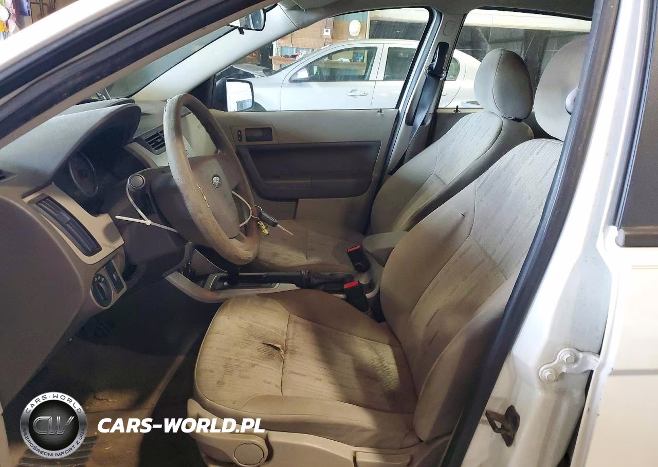 2010 Ford Focus Se VIN:1FAHP3FN1AW299425 - 7