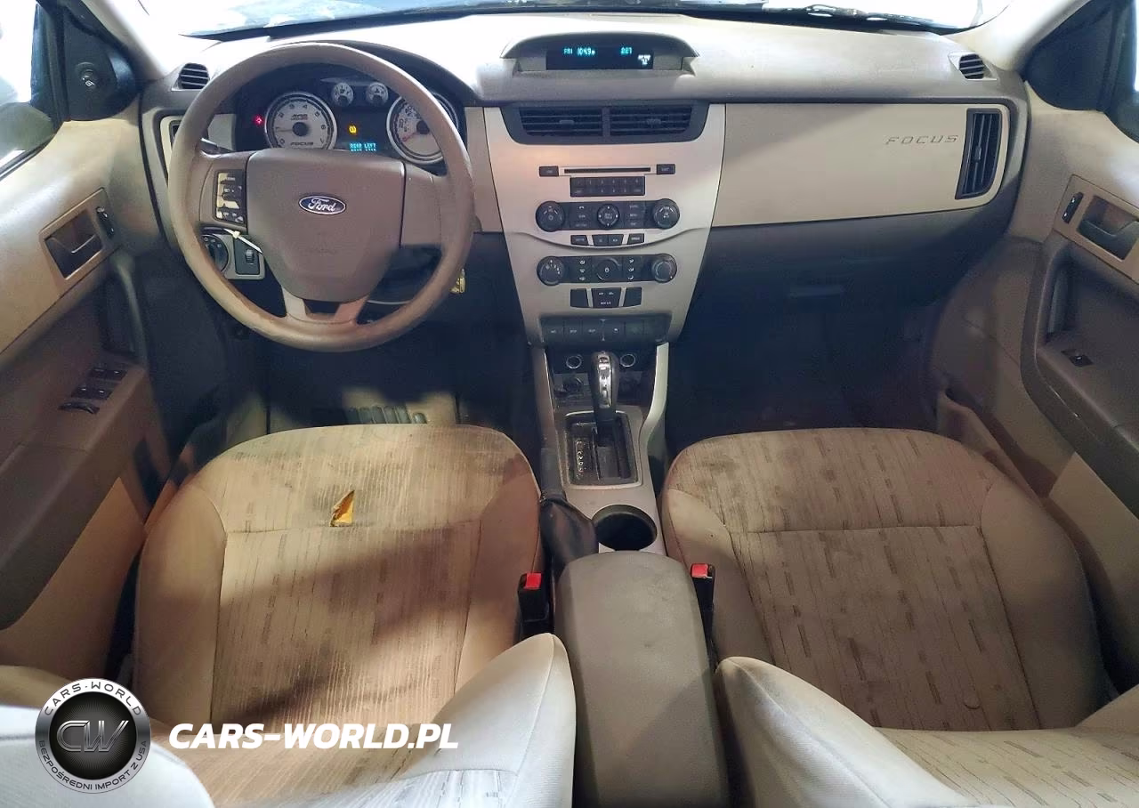 2010 Ford Focus Se VIN:1FAHP3FN1AW299425 - 8