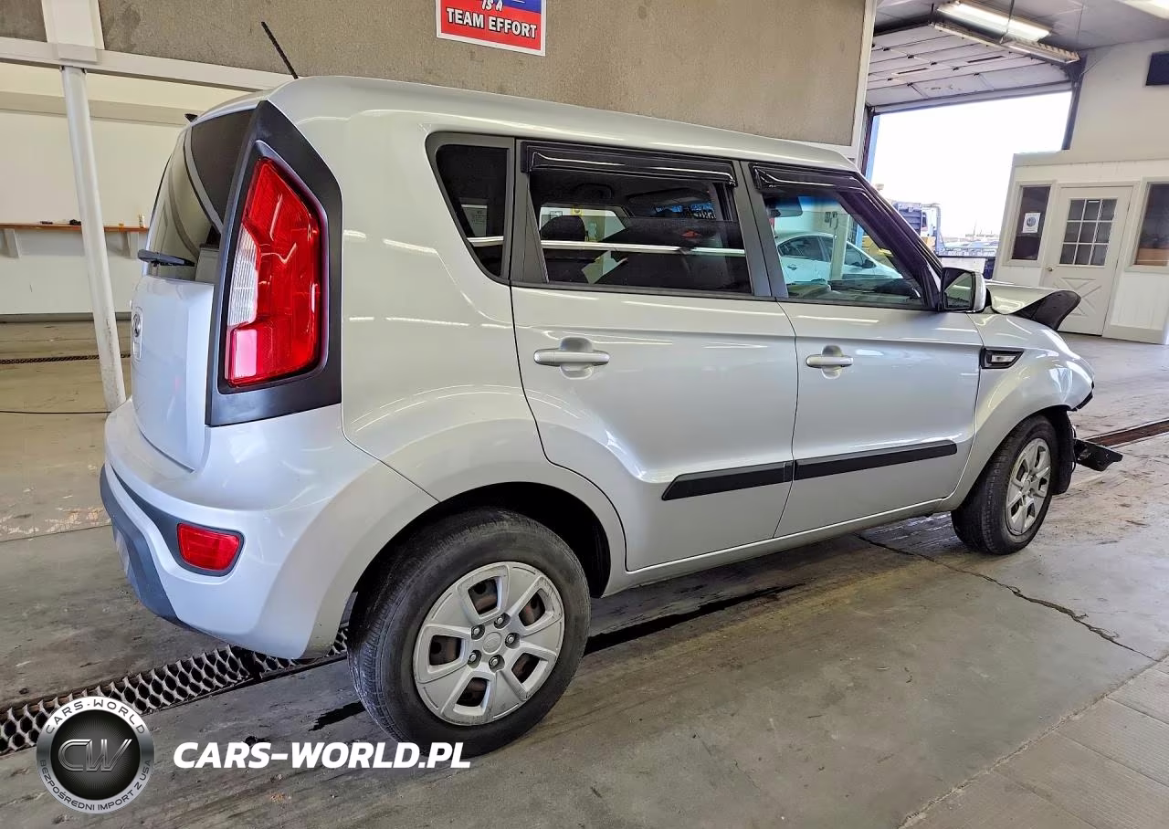 2012 Kia Soul Base VIN:KNDJT2A50C7417017 - 3