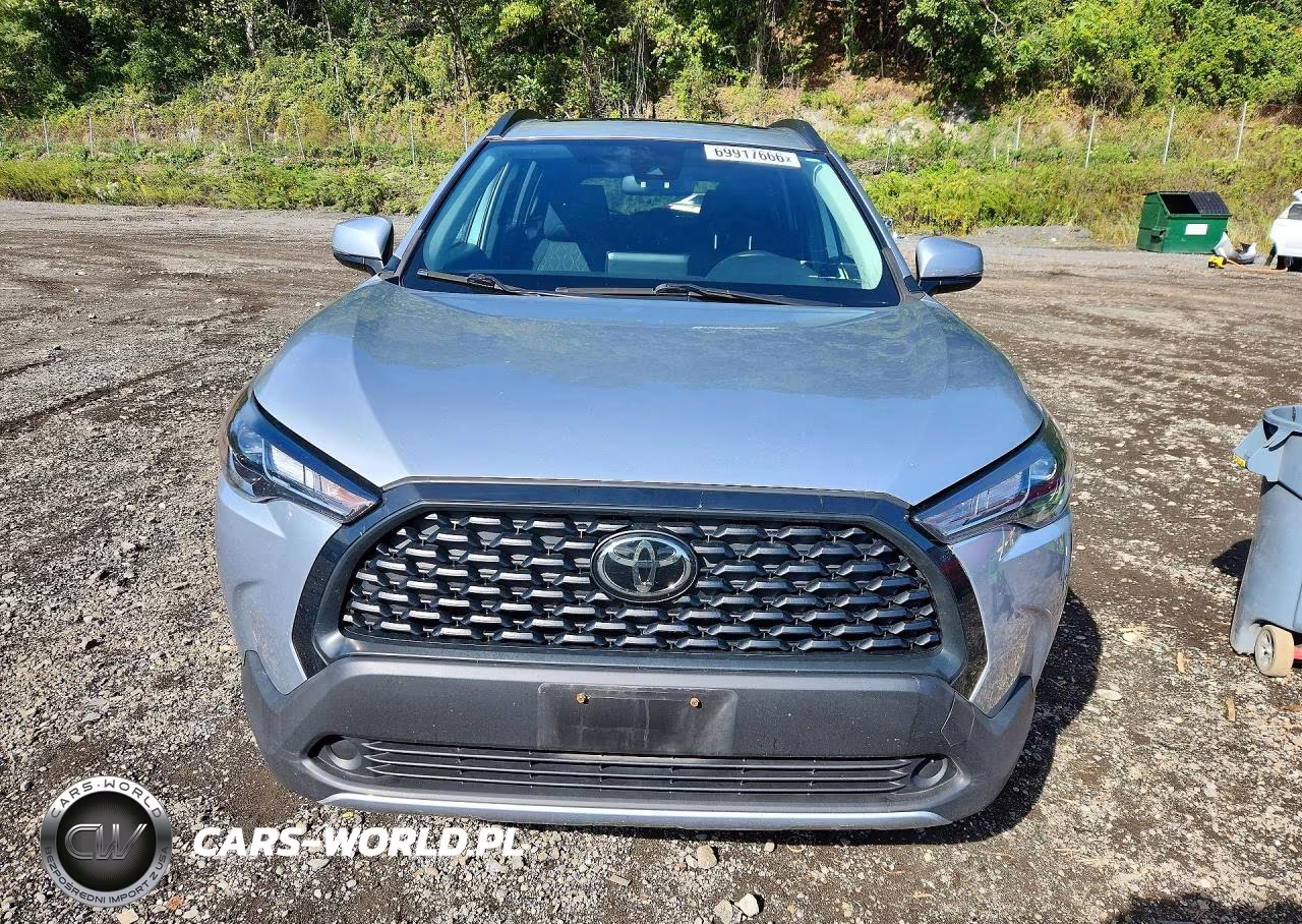 2022 Toyota Corolla Cross Le VIN:7MUBAABG4NV009168 - 5