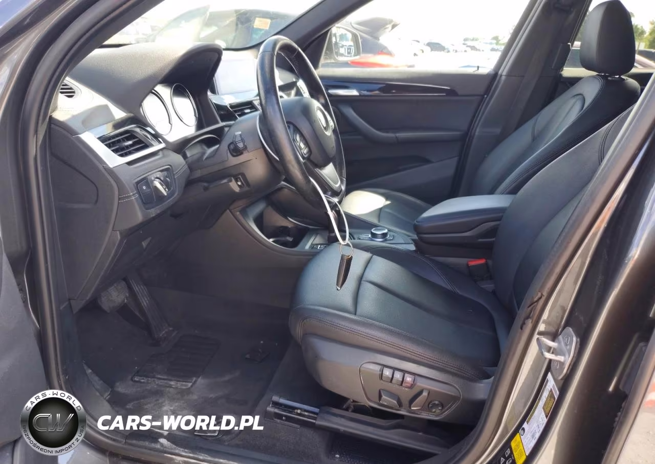 2020 BMW X1 xDrive28I VIN:WBXJG9C09L5P77951 - 7