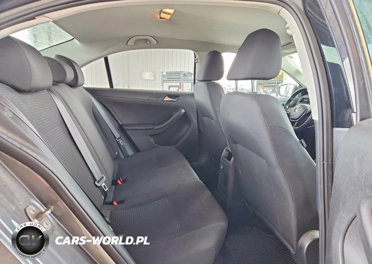 2016 Volkswagen Jetta S VIN:3VW267AJ6GM214034 - 10