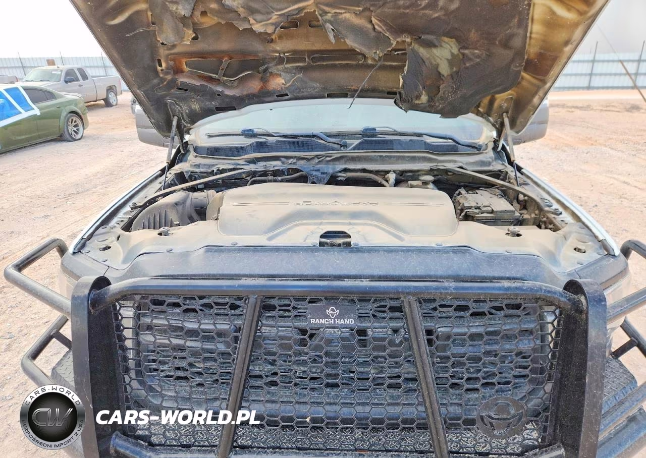 2023 Ram 2500 Tradesman VIN:3C6UR5HJ1PG634335 - 11