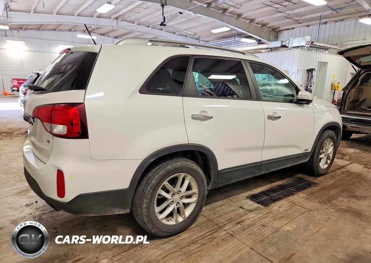 2015 Kia Sorento Lx VIN:5XYKTDA75FG645748 - 3