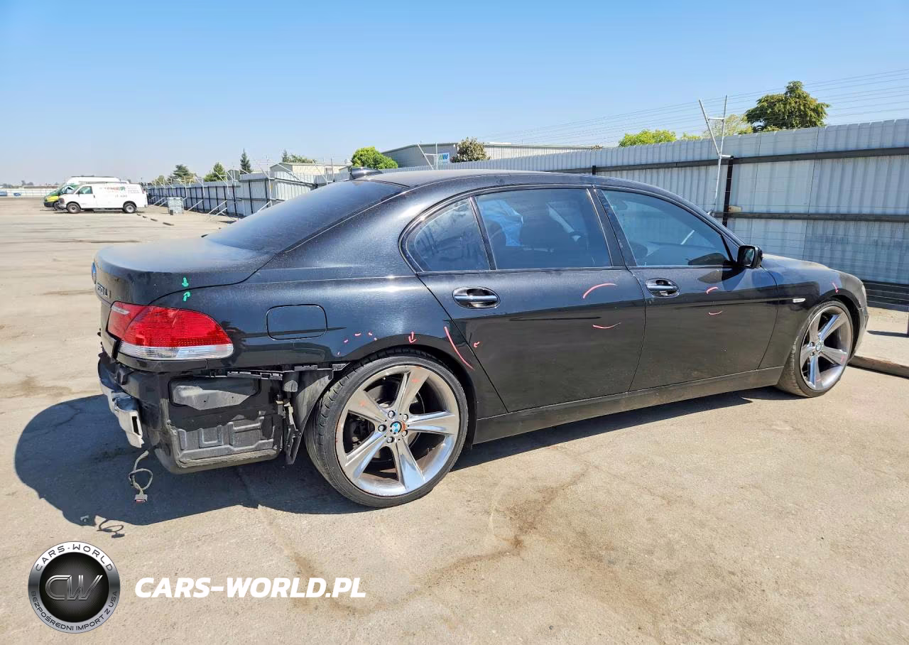 2007 BMW 750 VIN:WBAHN83557DT75764 - 3