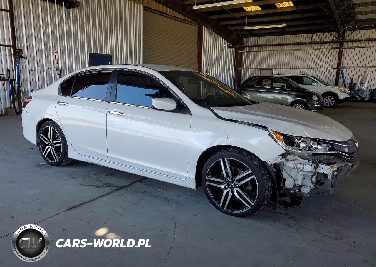 2016 Honda Accord Sport VIN:1HGCR2F57GA238564 - 4