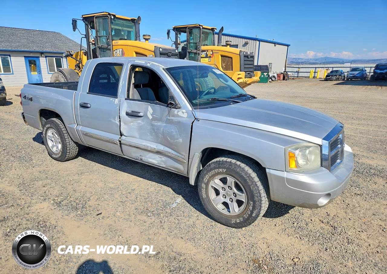 2005 Dodge Dakota Quad Slt VIN:1D7HW48N75S265847 - 4