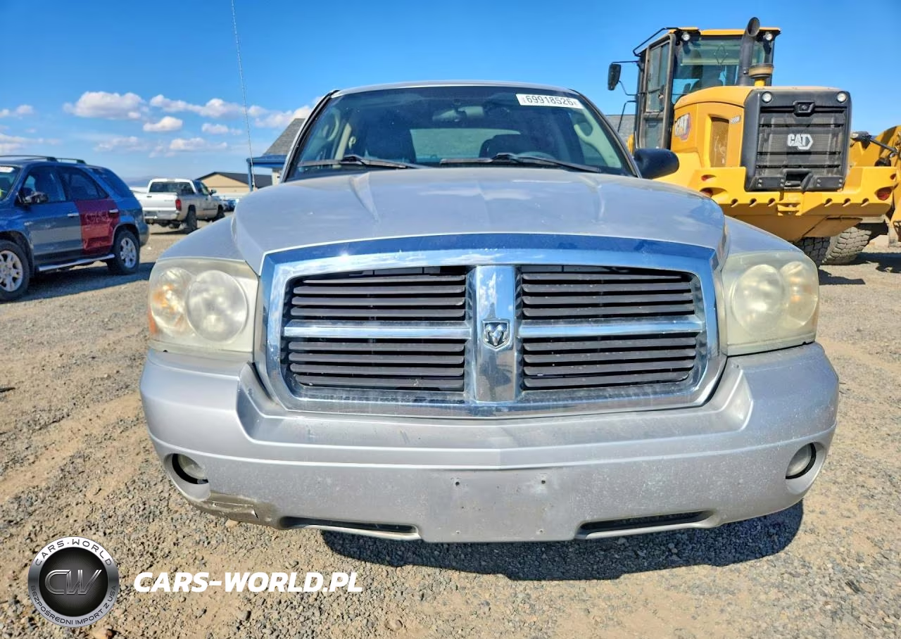 2005 Dodge Dakota Quad Slt VIN:1D7HW48N75S265847 - 5