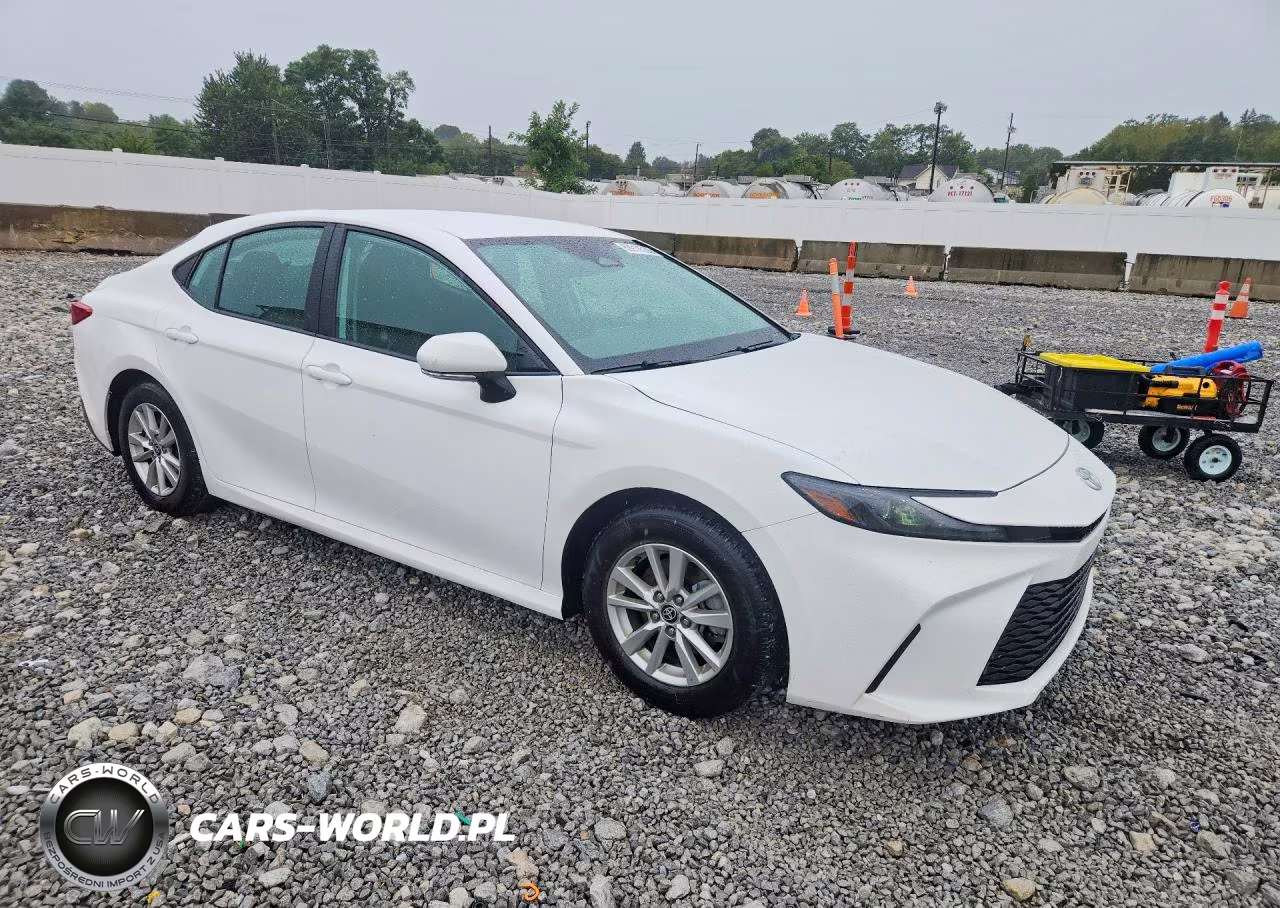 2025 Toyota Camry Le VIN:4T1DAACK9SU100039 - 4