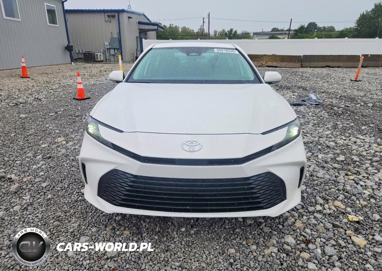 2025 Toyota Camry Le VIN:4T1DAACK9SU100039 - 5