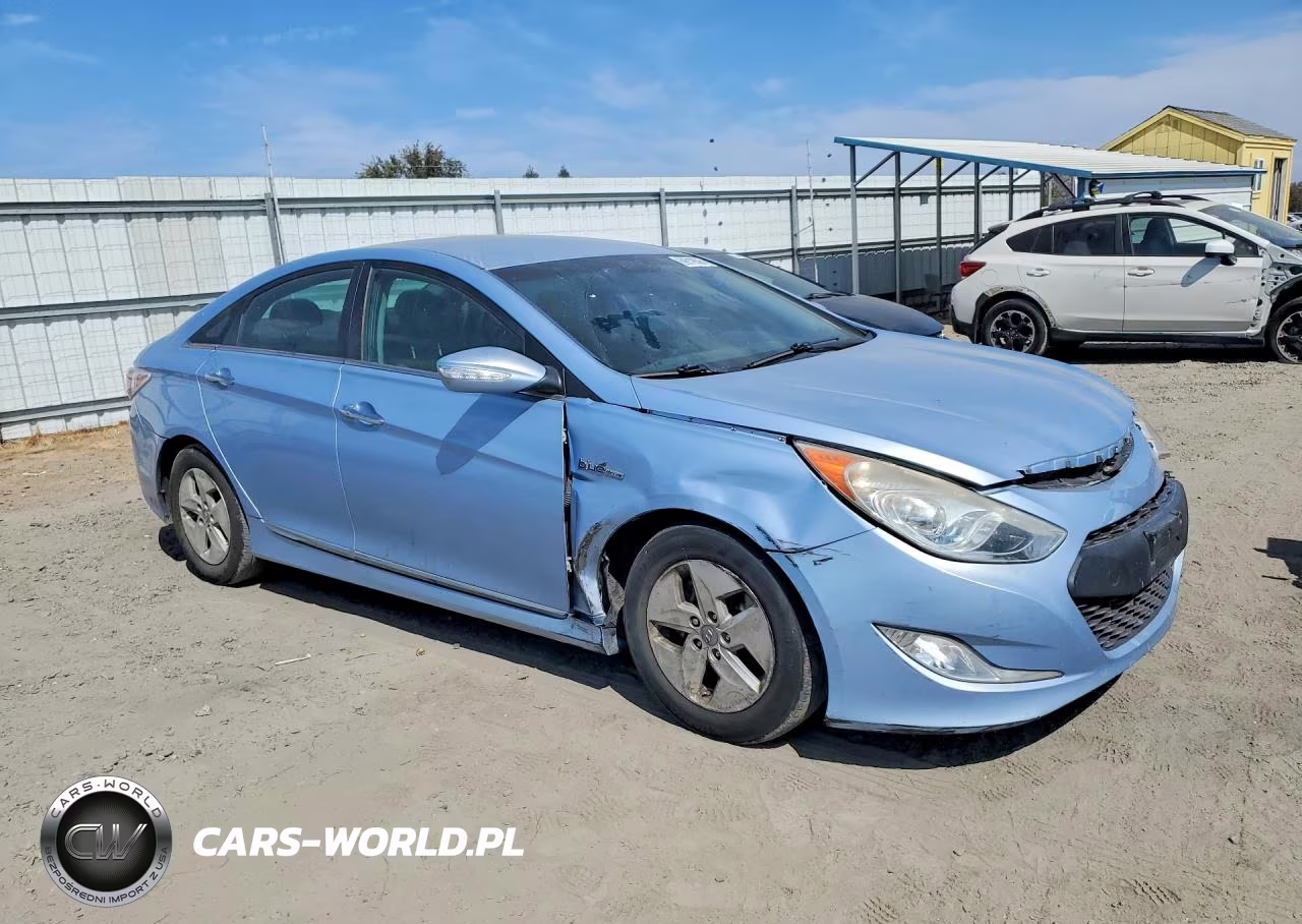 2012 Hyundai Sonata Hybrid VIN:KMHEC4A40CA058335 - 4