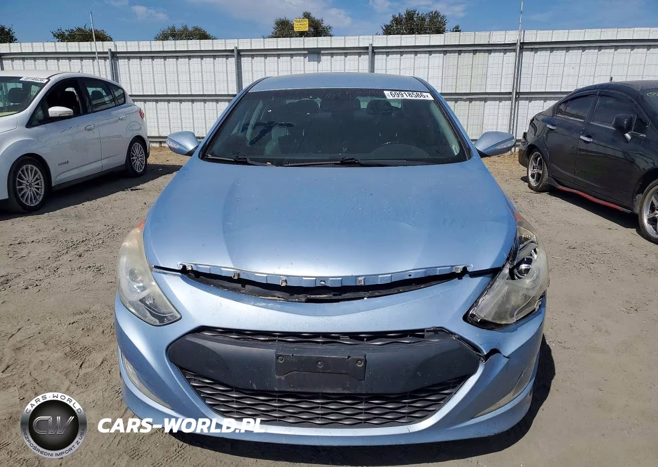 2012 Hyundai Sonata Hybrid VIN:KMHEC4A40CA058335 - 5
