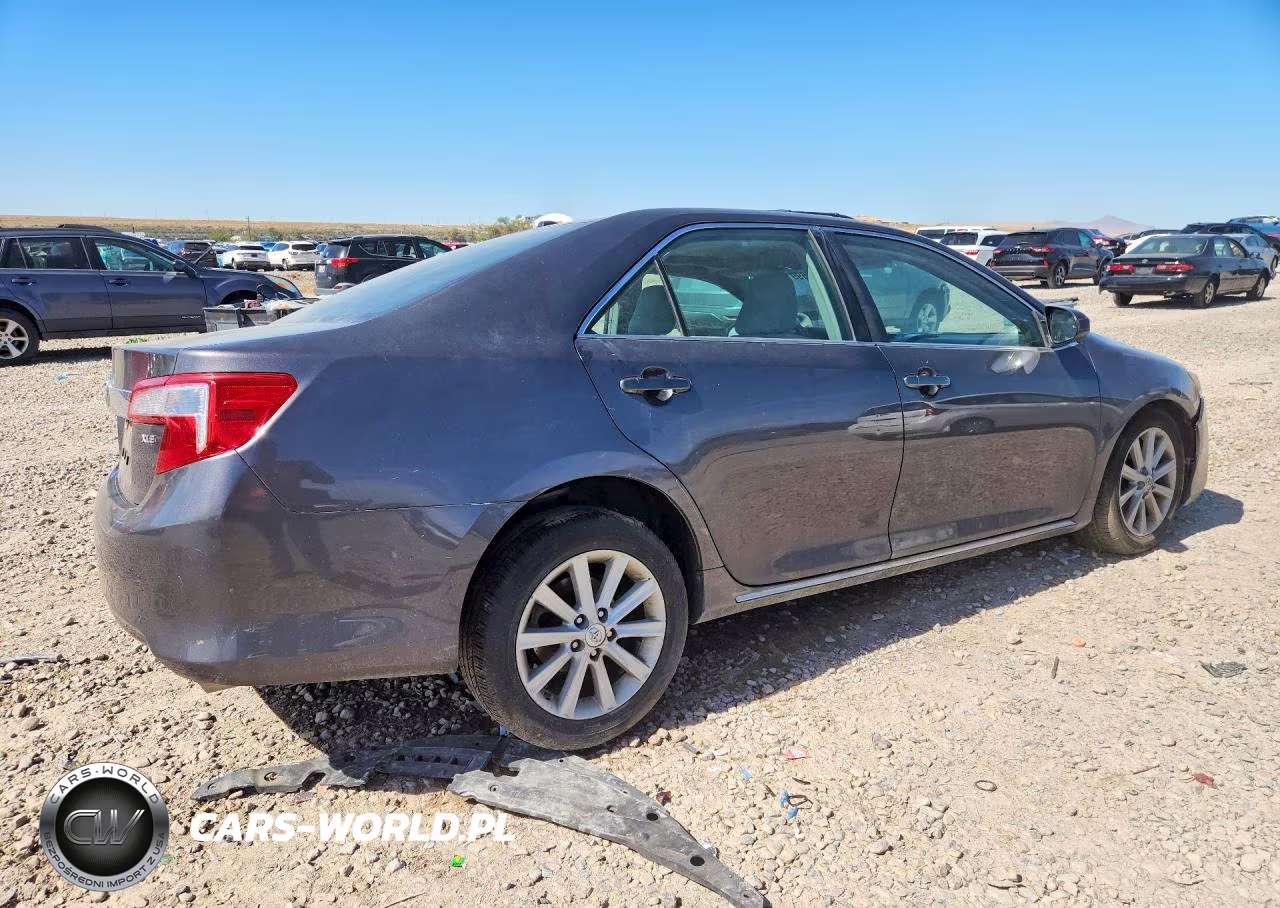 2012 Toyota Camry Xle VIN:4T4BF1FK4CR182094 - 3