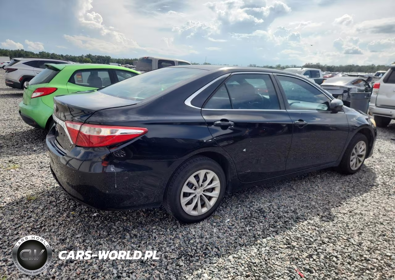 2015 Toyota Camry Le VIN:4T1BF1FK8FU108191 - 3