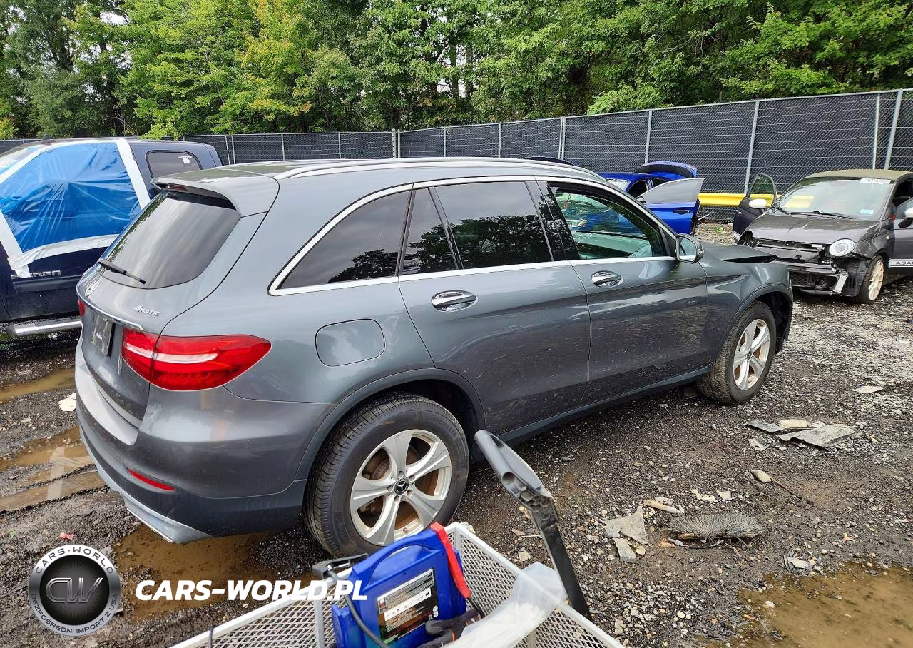 2018 Mercedes-Benz Glc 300 4Matic VIN:WDC0G4KB1JV095264 - 3