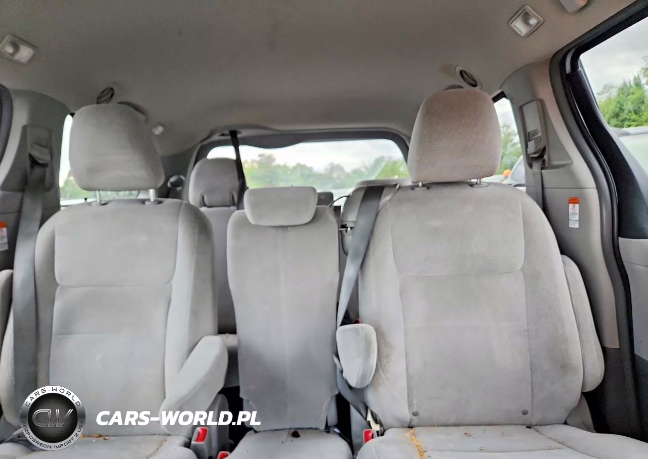 2015 Toyota Sienna Le VIN:5TDKK3DC5FS612287 - 10
