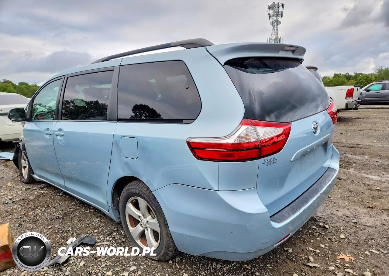 2015 Toyota Sienna Le VIN:5TDKK3DC5FS612287 - 2