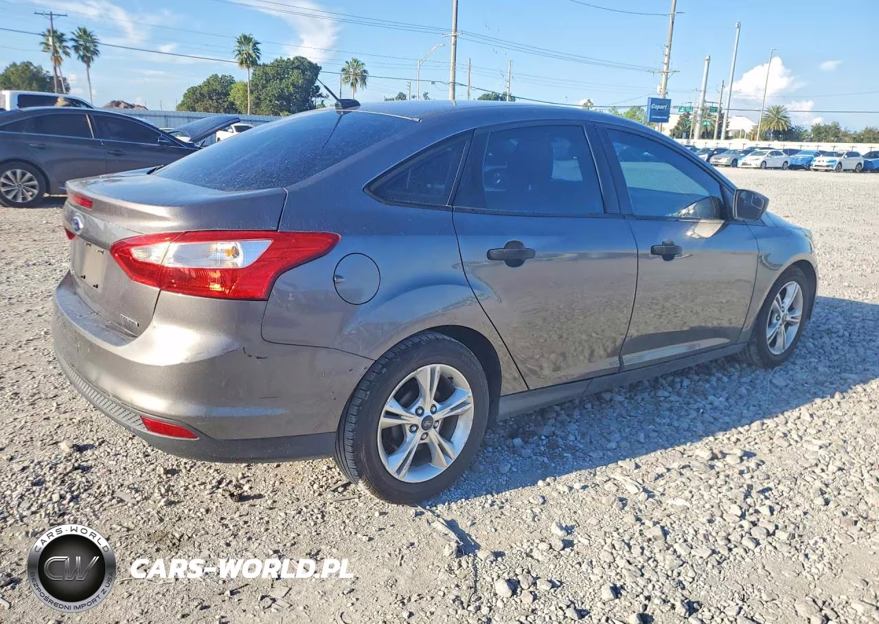 2012 Ford Focus S VIN:1FAHP3E2XCL444876 - 3