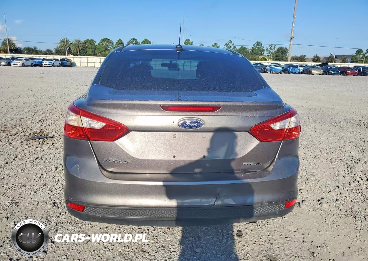 2012 Ford Focus S VIN:1FAHP3E2XCL444876 - 6
