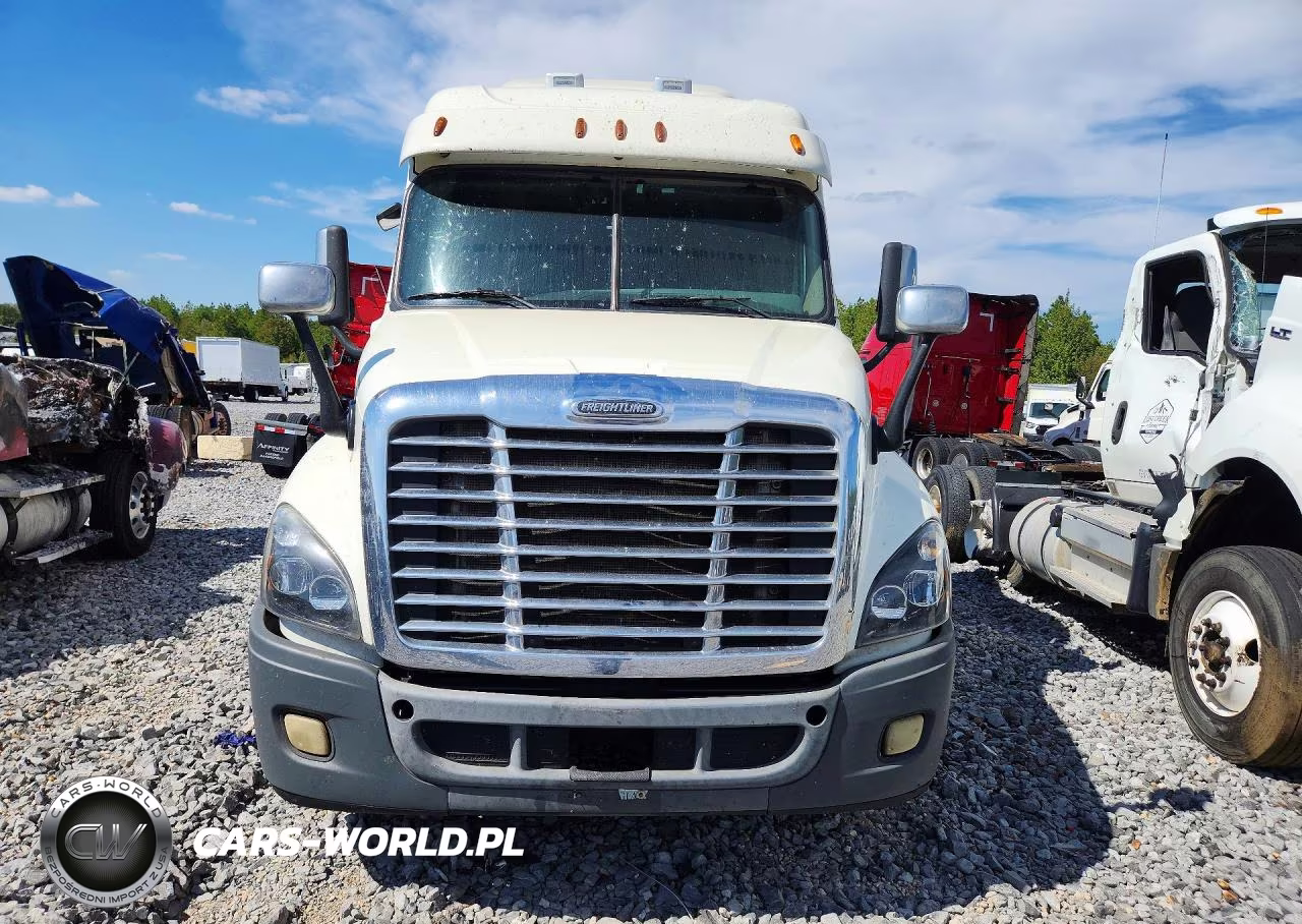 2015 Freightliner Cascadia Semi Truck VIN:3AKJGLBG5FSGG7015 - 5