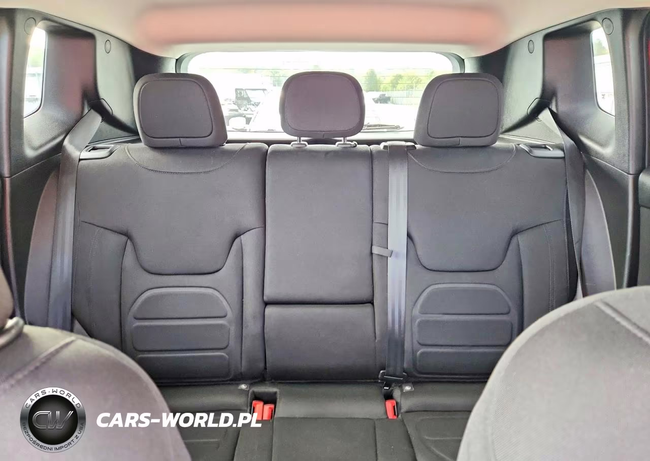 2018 Jeep Renegade Latitude VIN:ZACCJBBB4JPH69195 - 10
