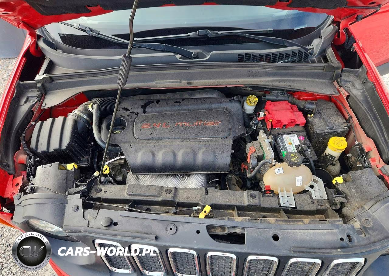 2018 Jeep Renegade Latitude VIN:ZACCJBBB4JPH69195 - 12