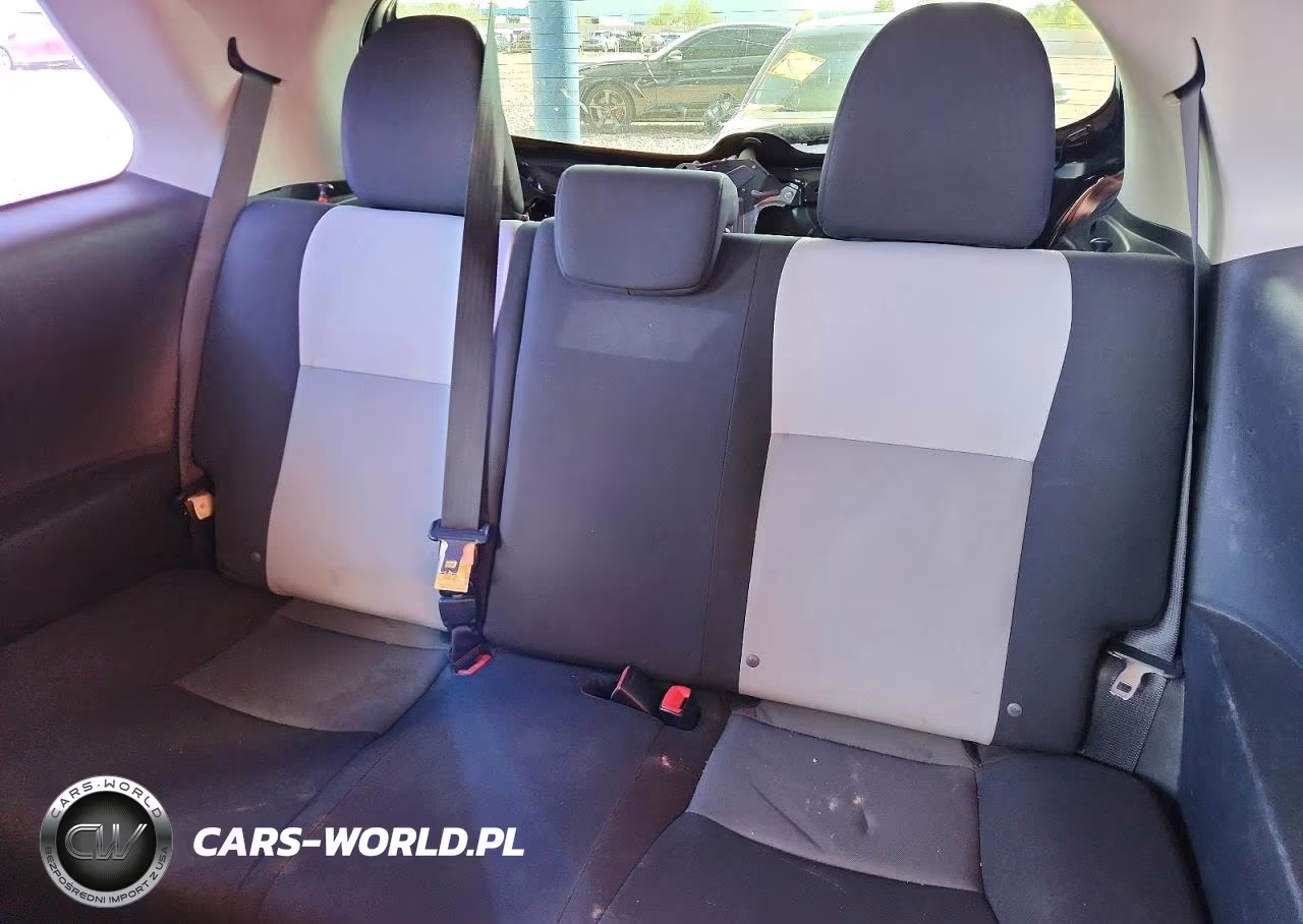 2018 Toyota Yaris 3-Door Le VIN:VNKJTUD38JA098155 - 10