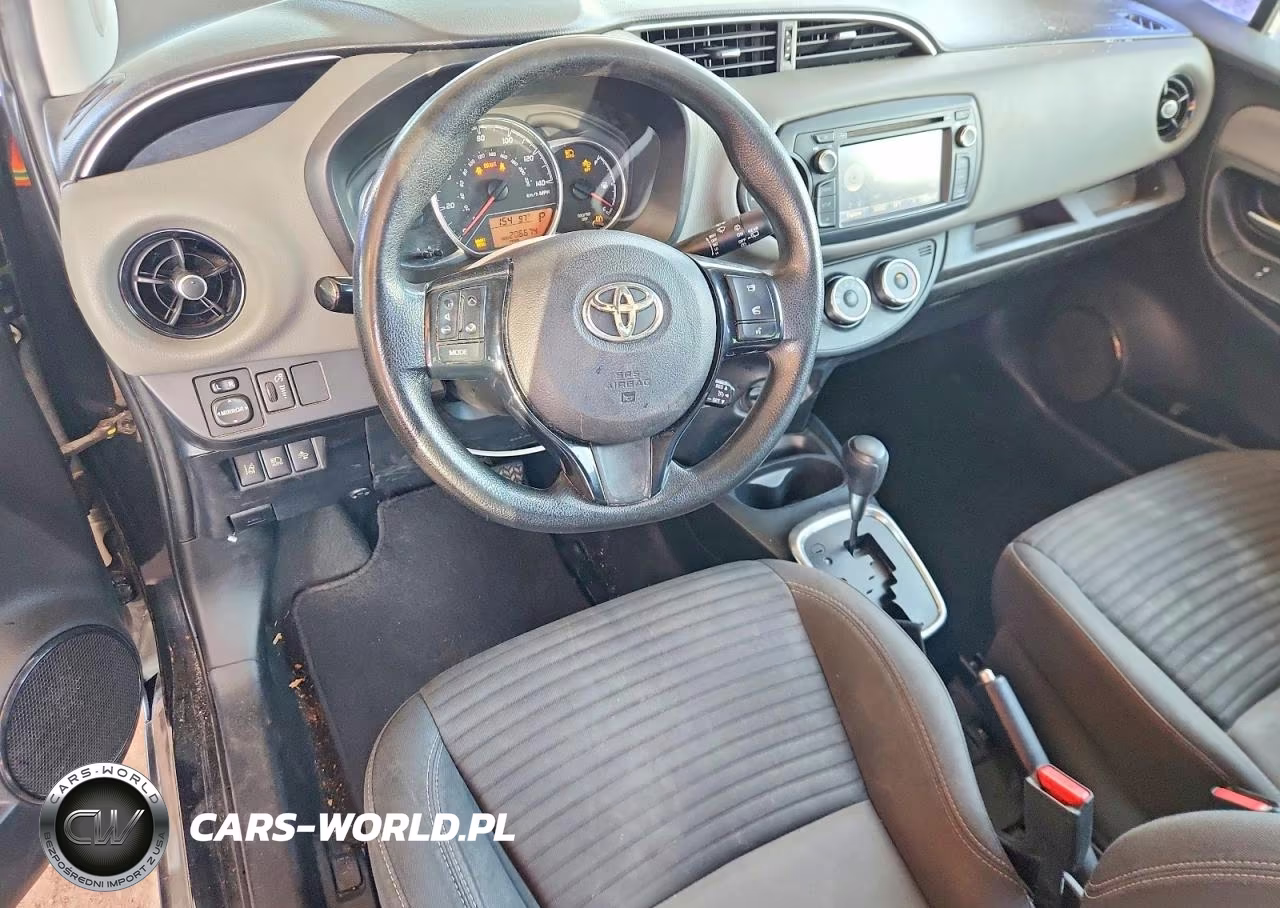 2018 Toyota Yaris 3-Door Le VIN:VNKJTUD38JA098155 - 8