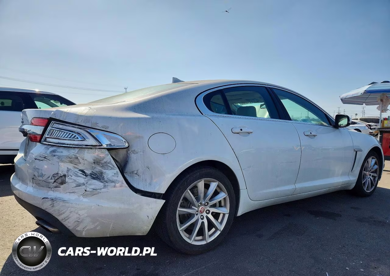 2015 Jaguar Xf 2.0T Premium VIN:SAJWA0FS7FPU87652 - 3