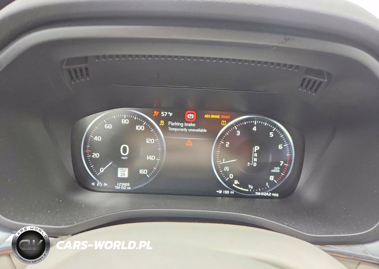 2018 Volvo Xc60 T5 Momentum VIN:YV4102RK0J1081403 - 9