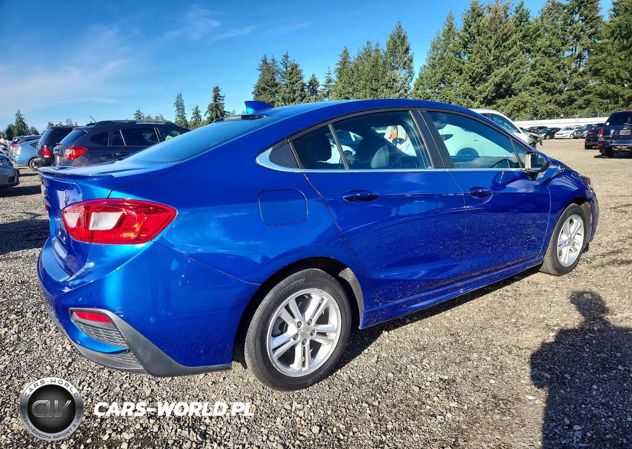 2017 Chevrolet Cruze Lt VIN:1G1BE5SMXH7168098 - 3