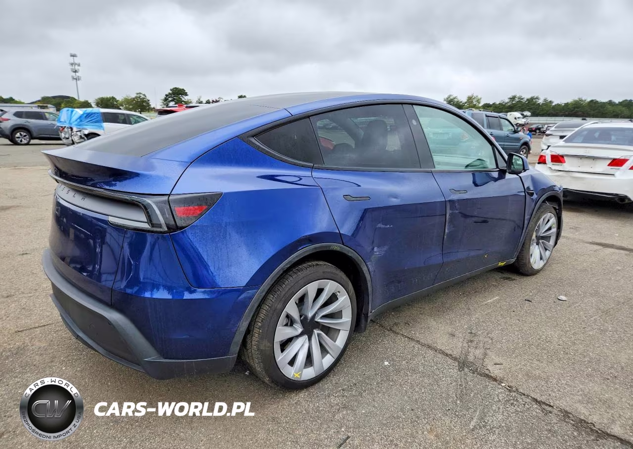 2026 Tesla Model Y VIN:7SAYGDED6TA454616 - 3
