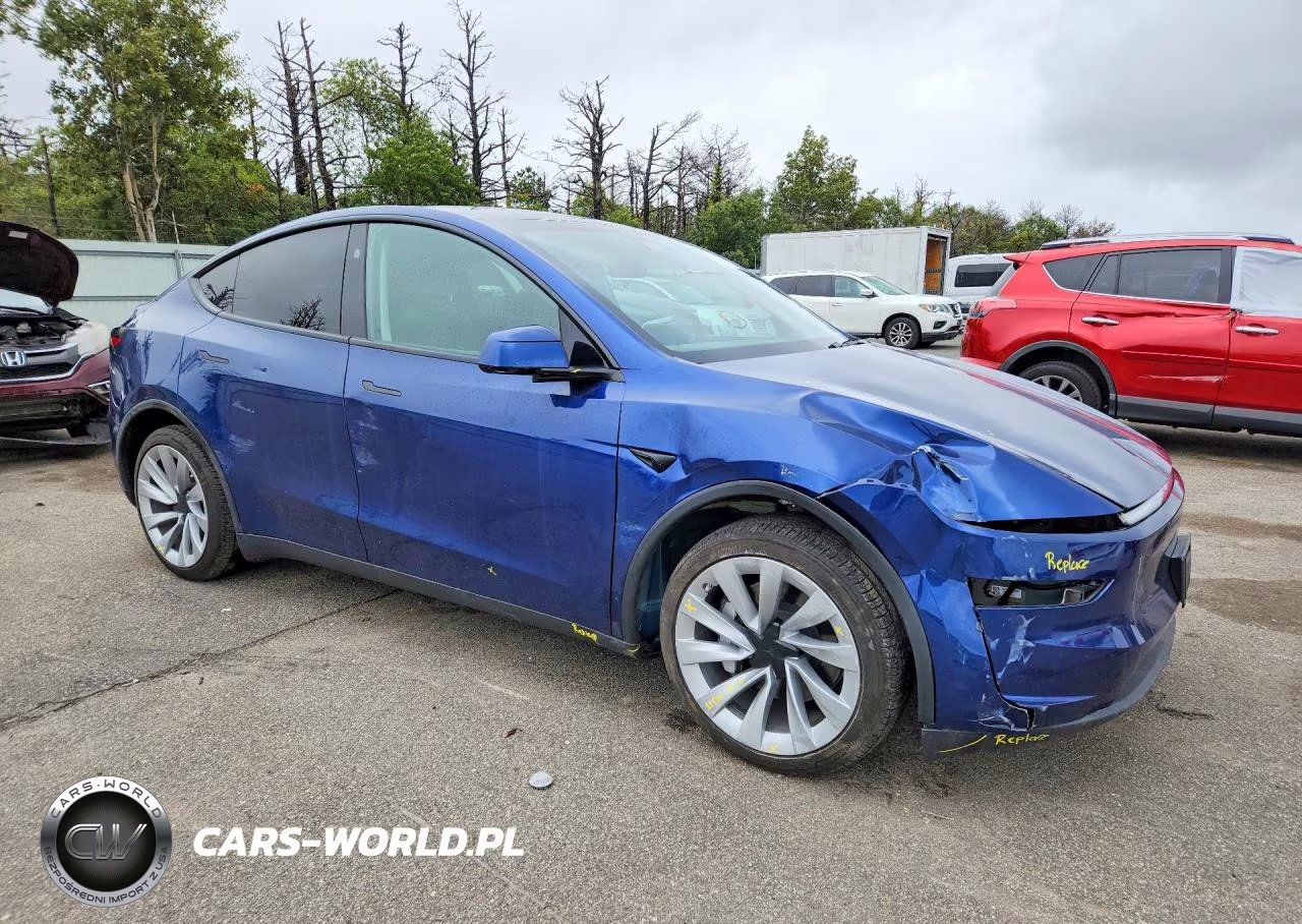 2026 Tesla Model Y VIN:7SAYGDED6TA454616 - 4