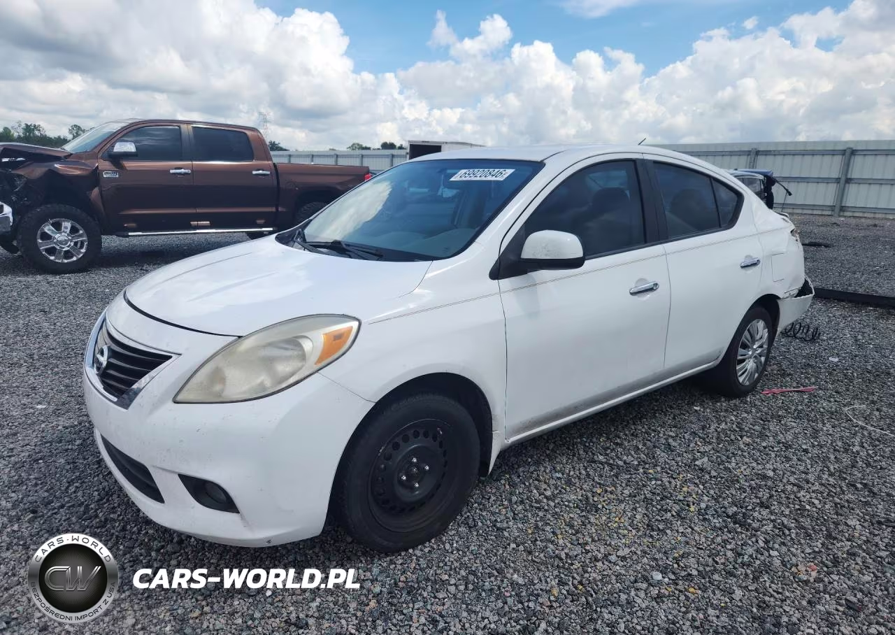 2012 Nissan Versa 1.6 S
