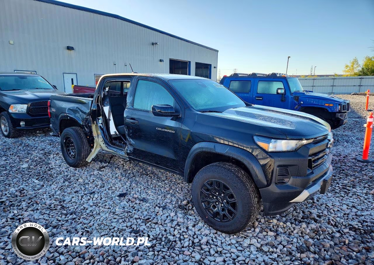 2026 Chevrolet Colorado Trail Boss VIN:1GCPTEEK5T1184041 - 4